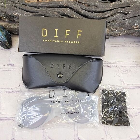 NIB Diff Cruz Black Grey Gradient Sunglasses FK-BKGG-6 - Picture 4 of 10